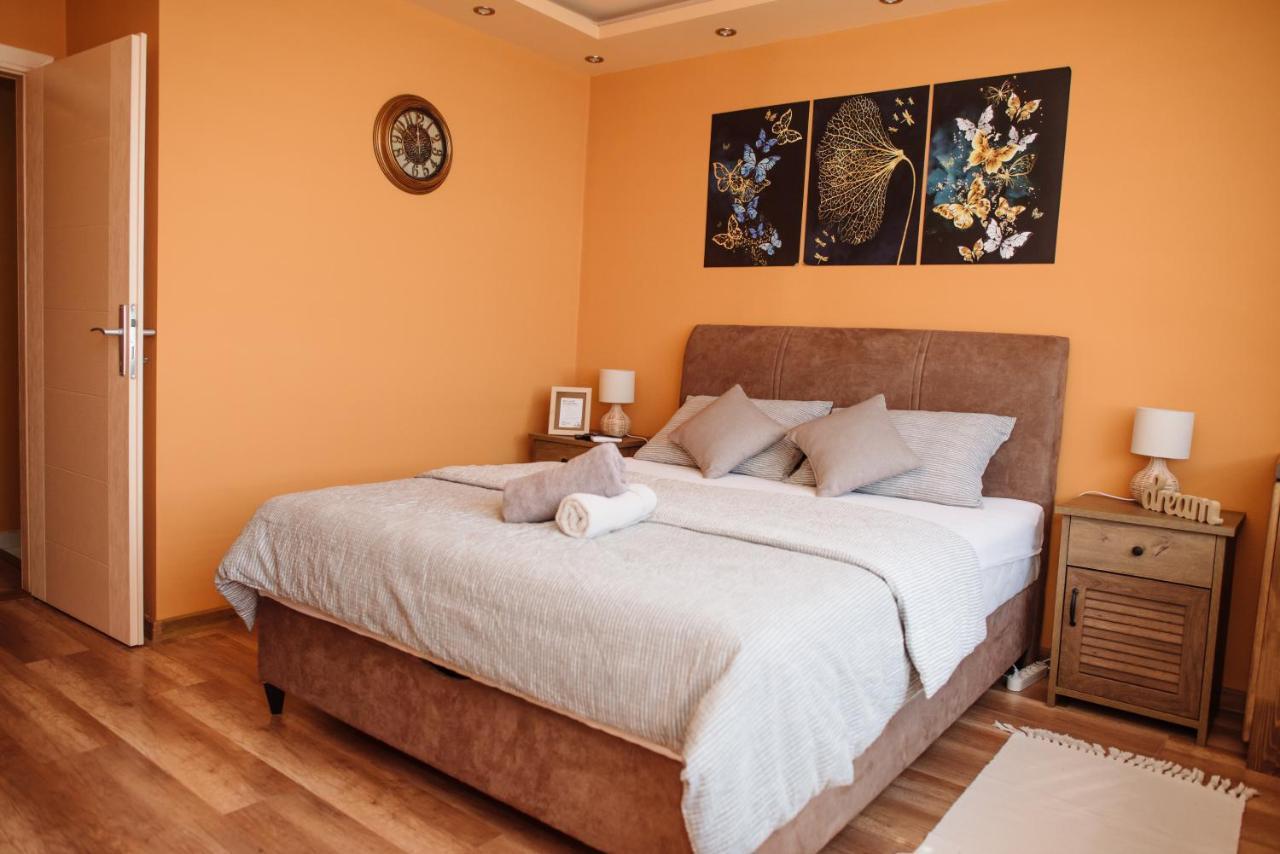 Appartamento Lara Apartman Subotica Esterno foto